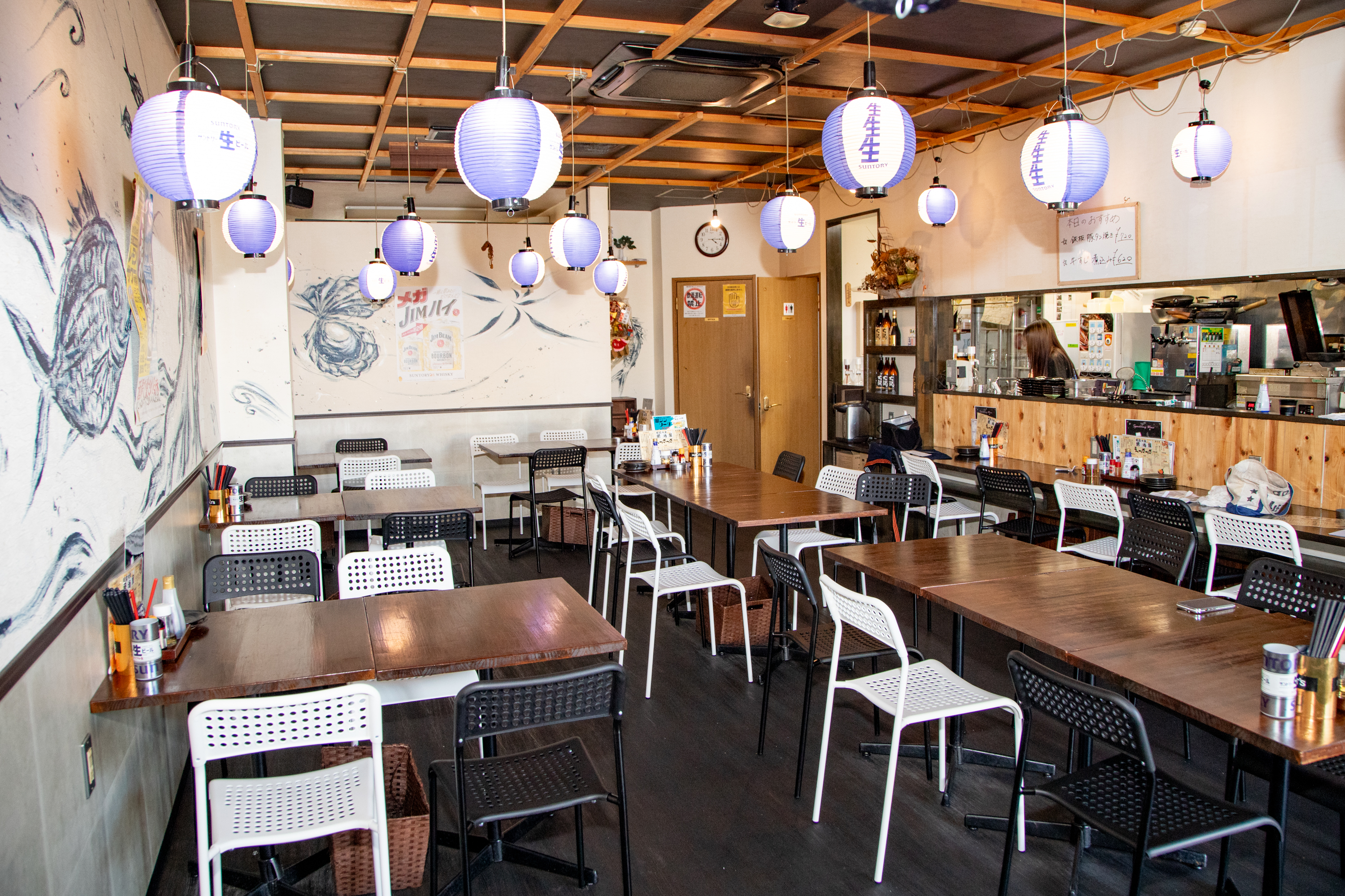 大衆居酒屋ページ 鷲津駅すぐ 新鮮まぐろ・串カツ・夜ラーメン 駅前大衆居酒屋えっさっさ